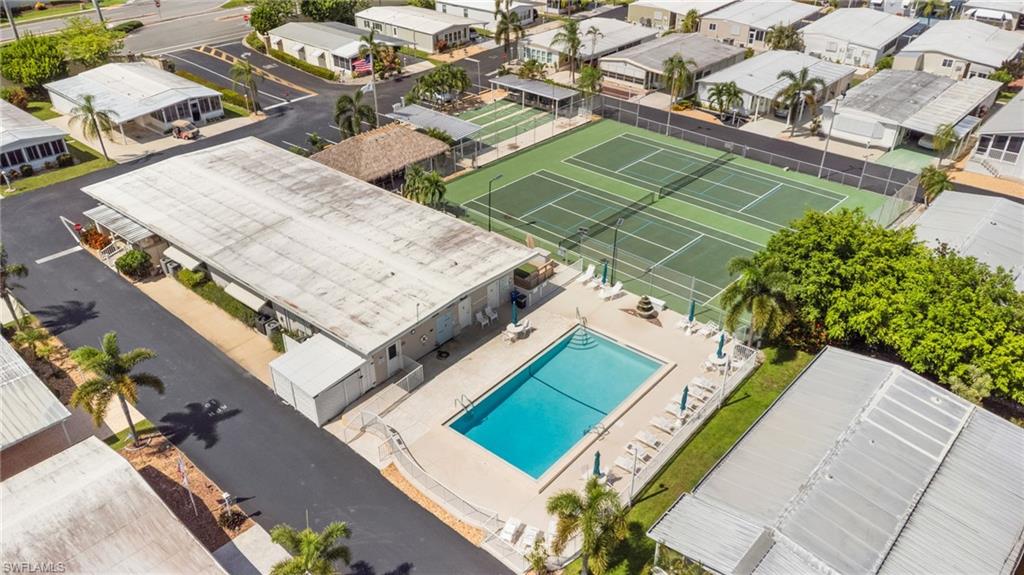 Blue Skys community pool, tennis and pickleball courts.