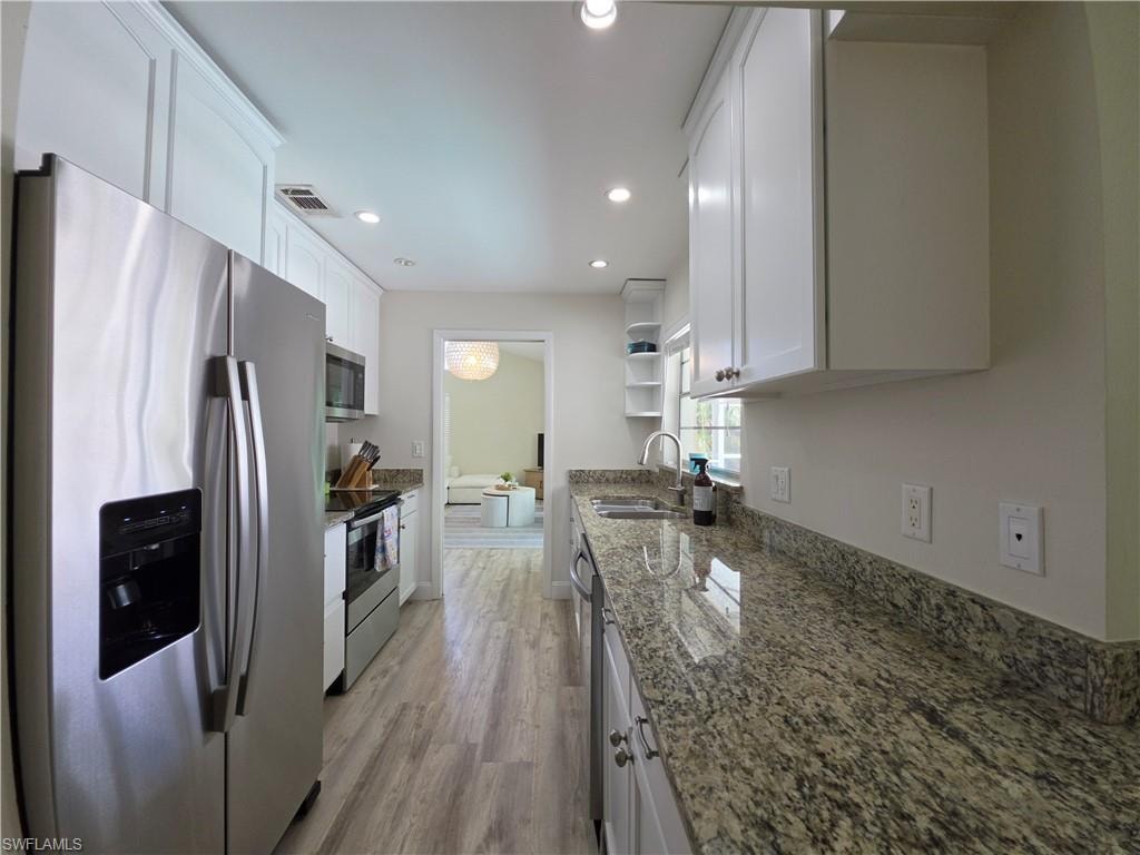 1363 Woodridge AVE photo 7