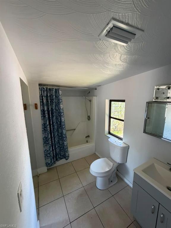 10800 Orange River BLVD photo 8