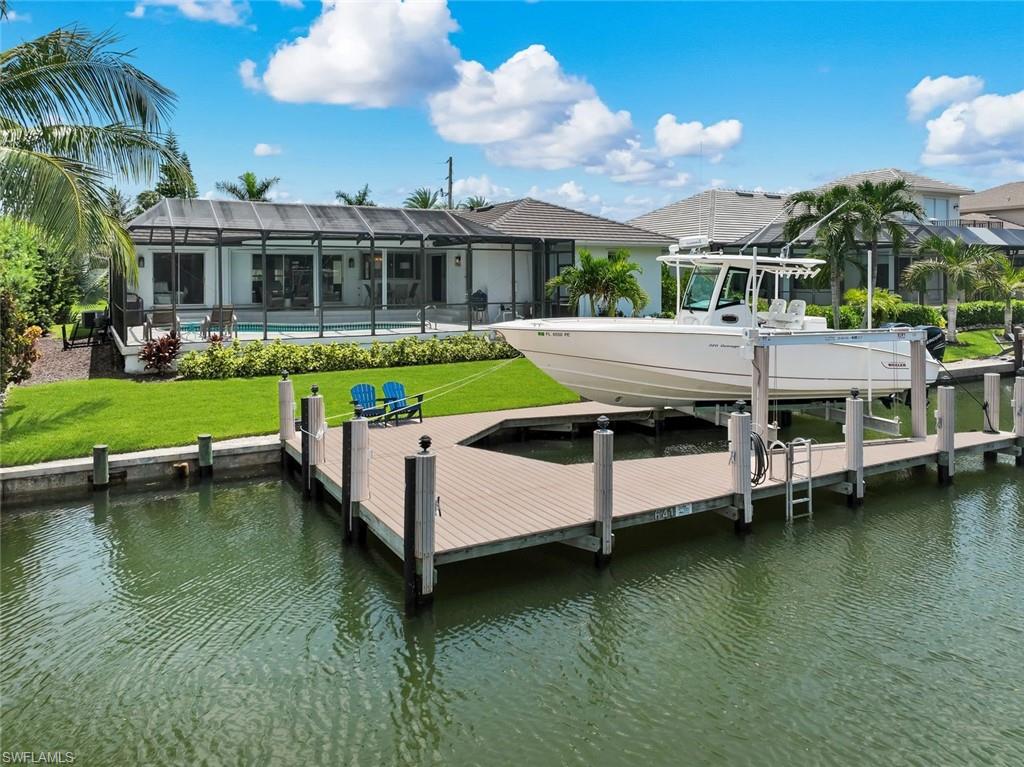 641 Hernando DR