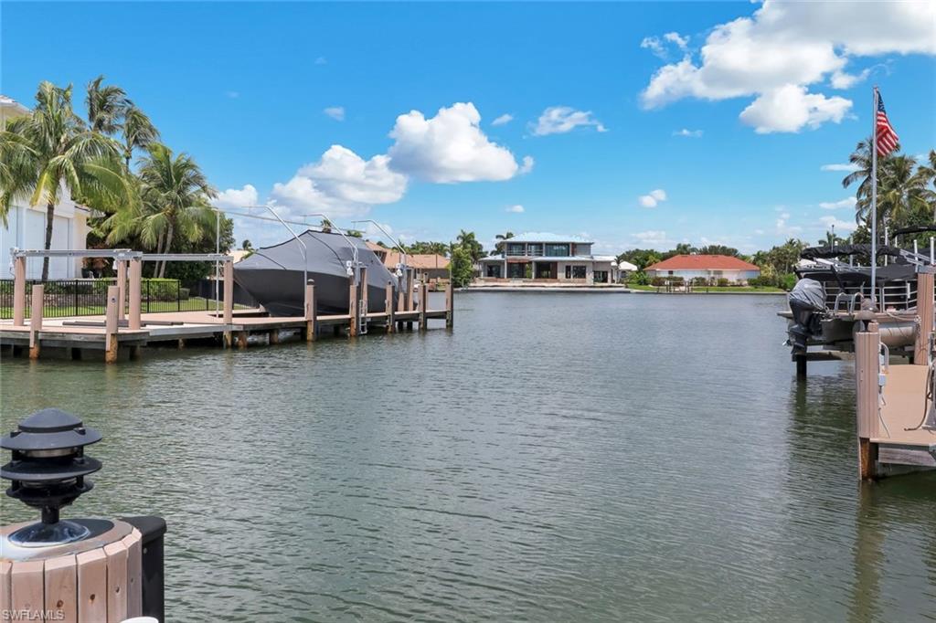 641 Hernando DR