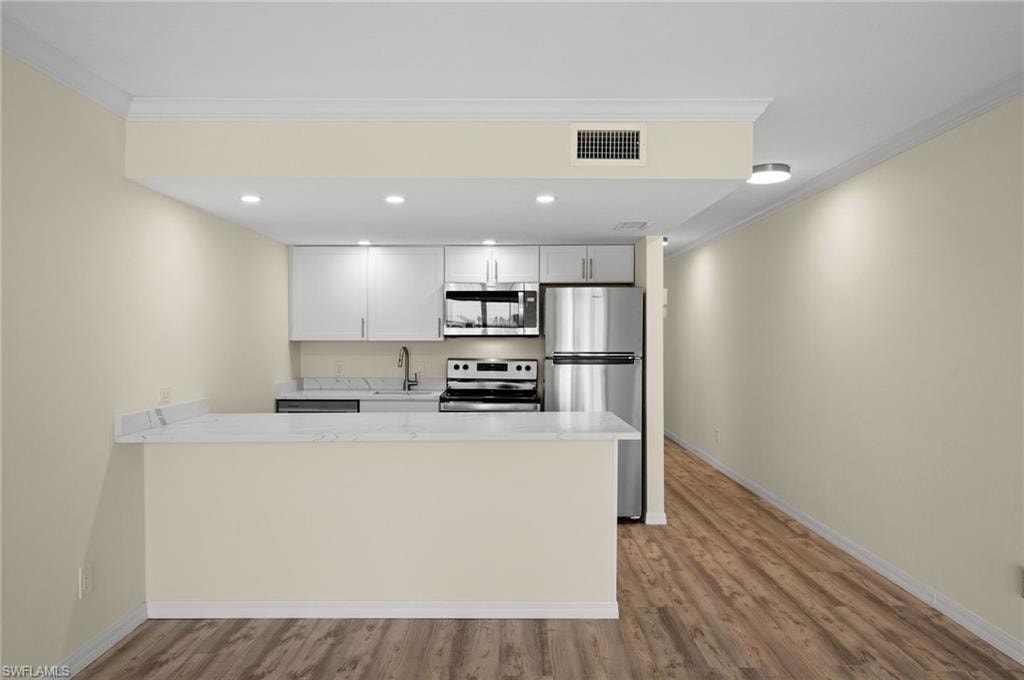 260 Southbay DR 207