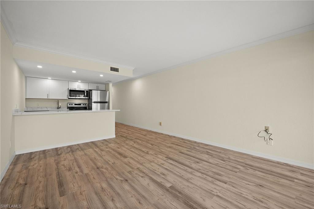 260 Southbay DR 207