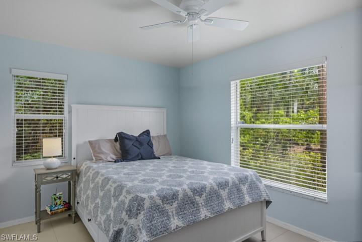 145 Robin Hood CIR 104 photo 23