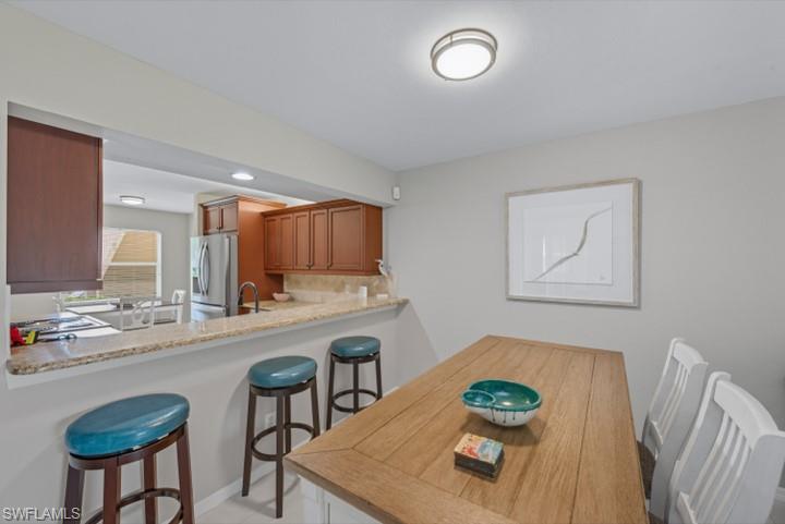145 Robin Hood CIR 104 photo 16