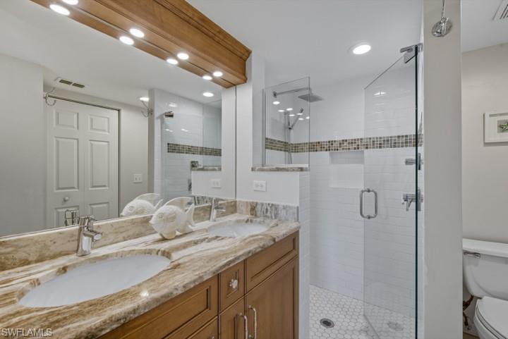 145 Robin Hood CIR 104 photo 22