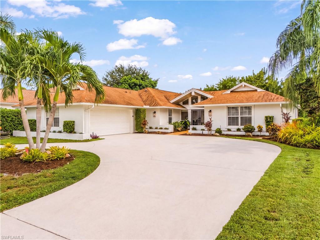 2472 Pine Woods CIR 17
