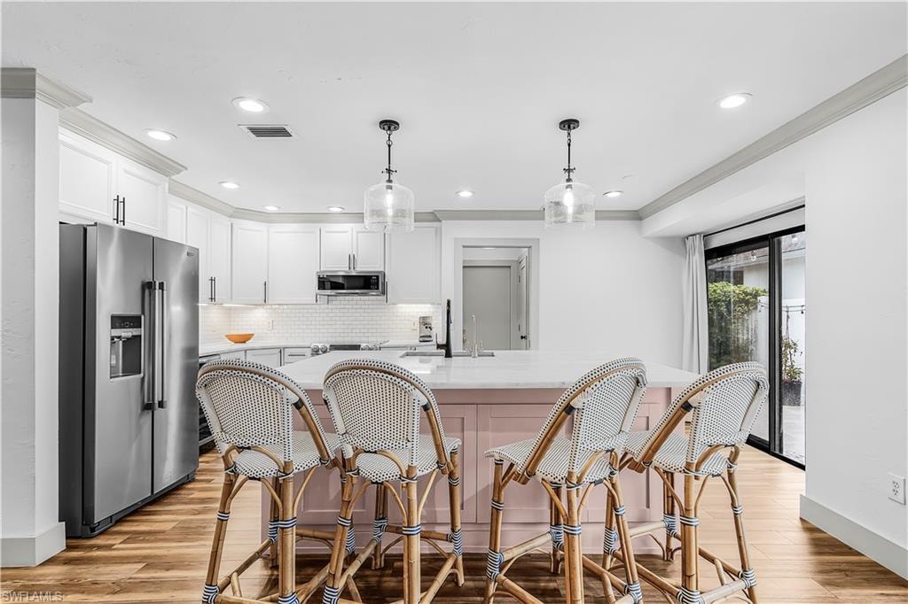 2472 Pine Woods CIR 17 photo 18