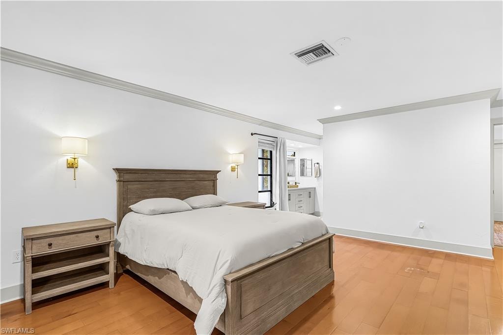 2472 Pine Woods CIR 17 photo 11