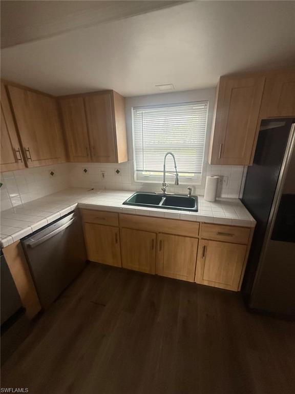 129 E Lake DR photo 17