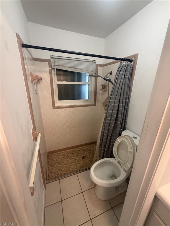 129 E Lake DR photo 9
