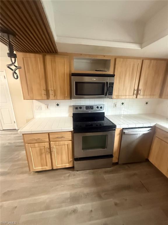 129 E Lake DR photo 14