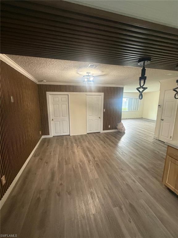 129 E Lake DR photo 19