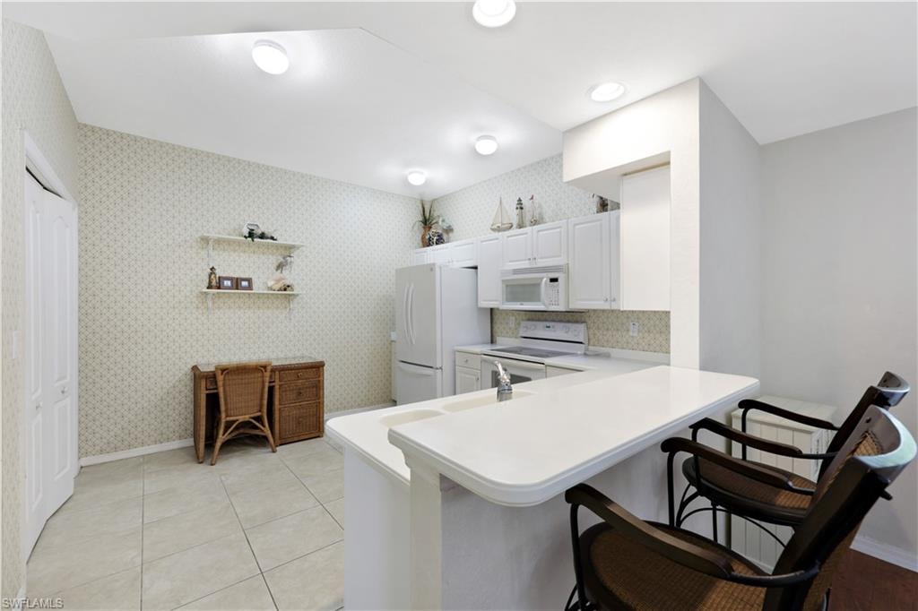 325 Dover PL 103 photo 12