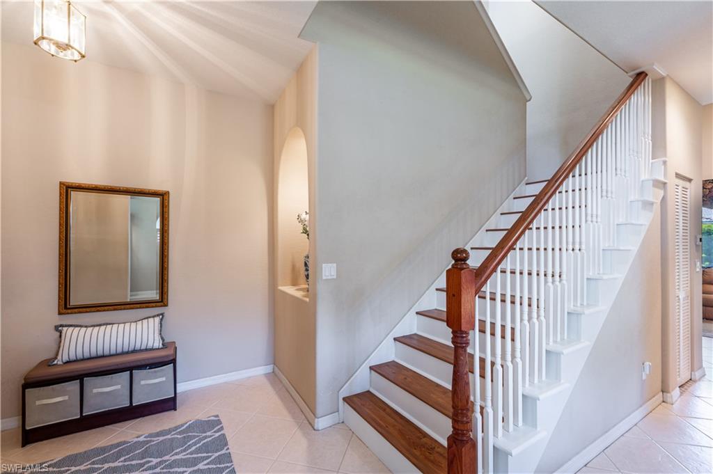 3911 Aurora CT