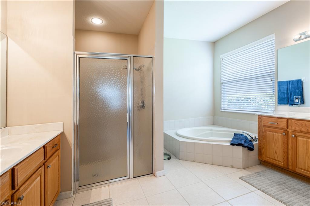 3911 Aurora CT photo 21