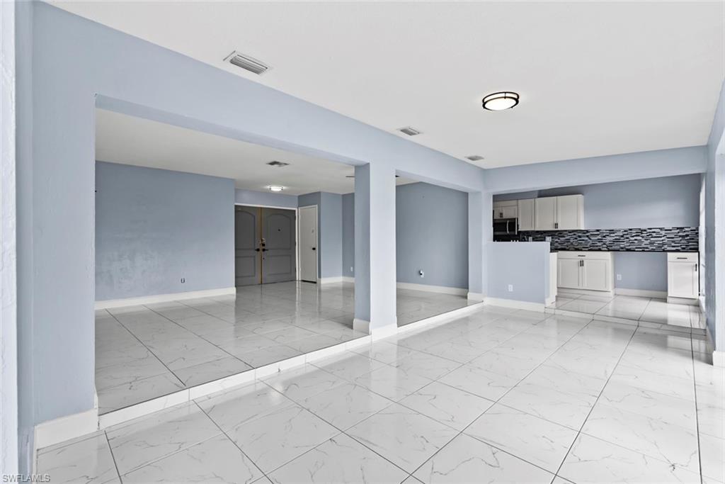 1681 Country Club PKWY