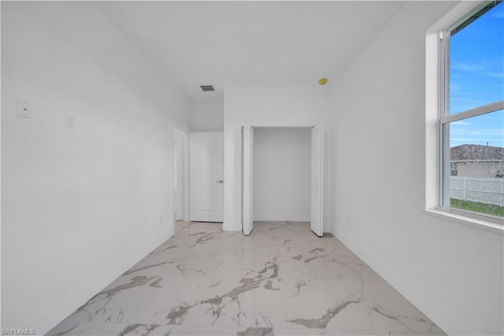 435 Petite AVE photo 23