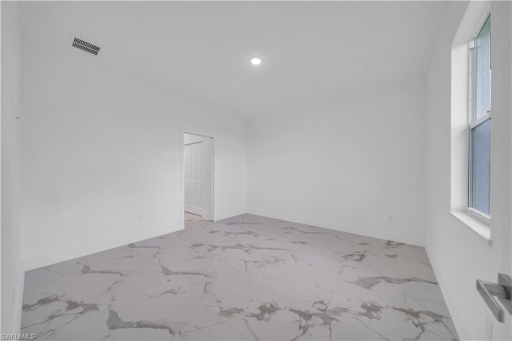 435 Petite AVE photo 12