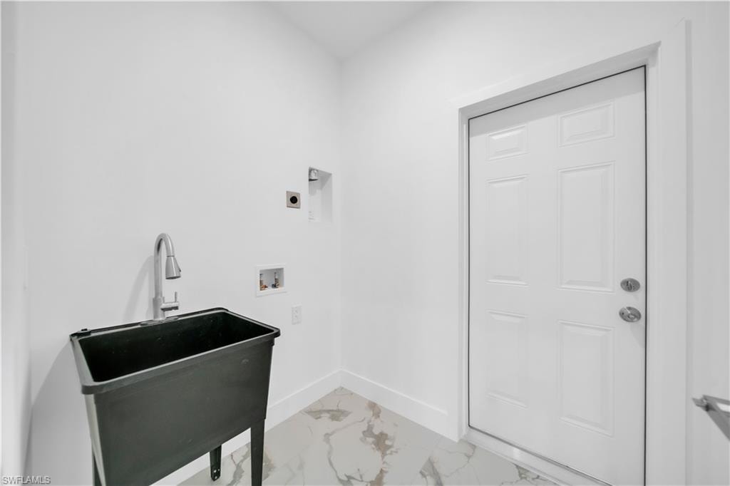 435 Petite AVE photo 9