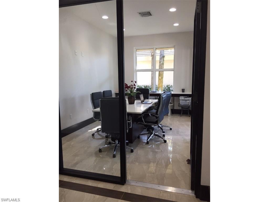 5258 Golden Gate PKY 9