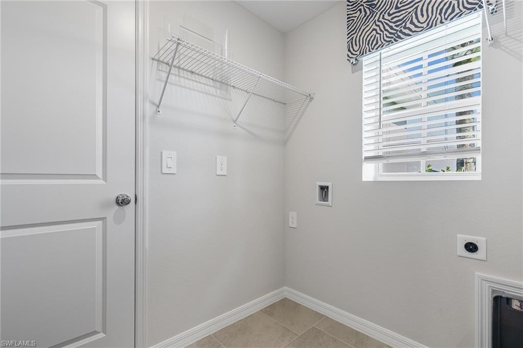 11852 Featherstone LN photo 18