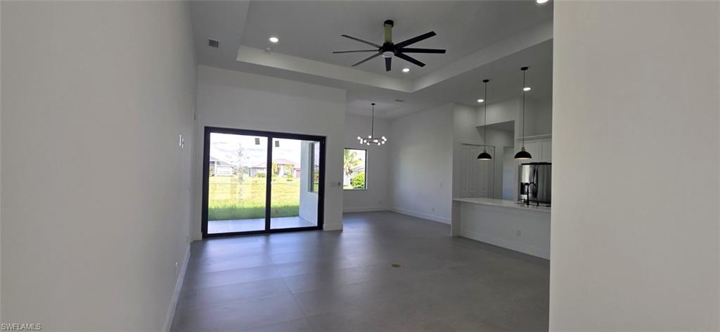 1032 NW 33rd PL