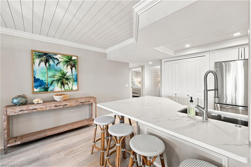 9103 Vanderbilt DR 208