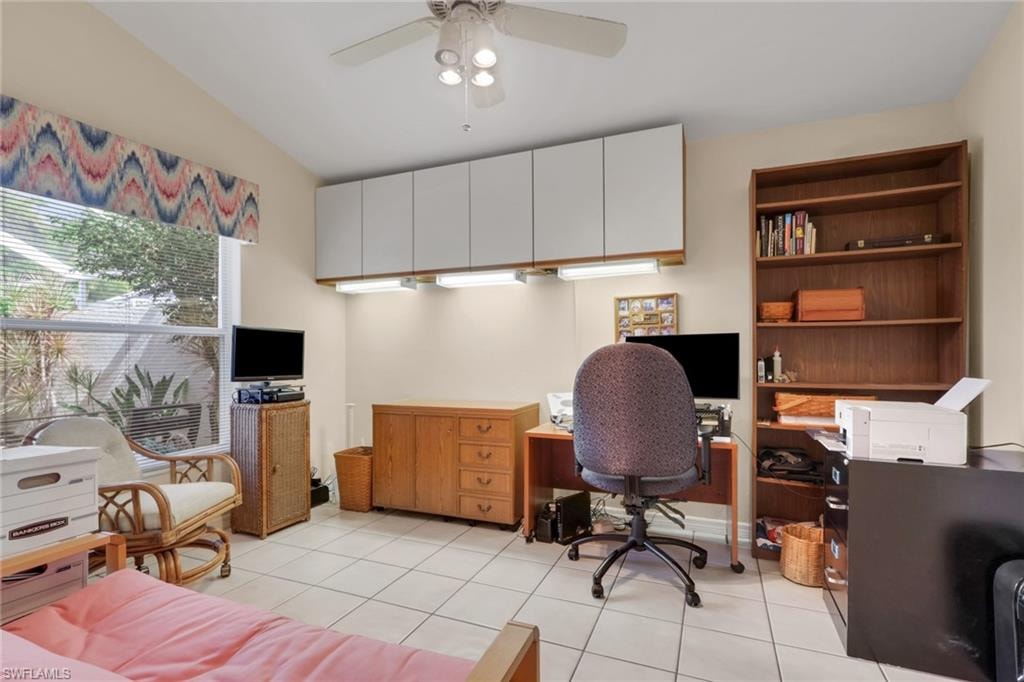 11011 Linnet LN photo 11