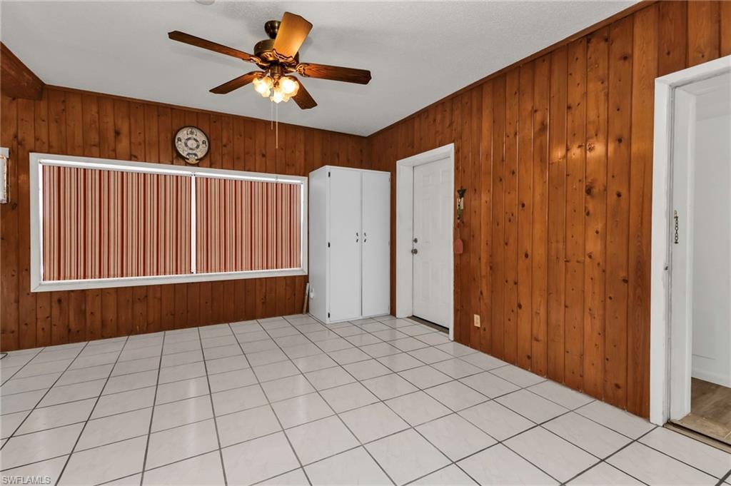 21533 Midway BLVD photo 22