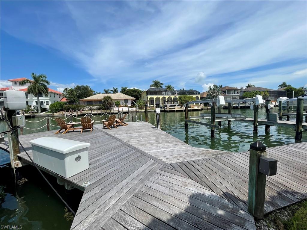 845 Collier CT 502 photo 7