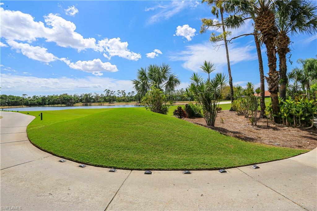 5945 Paradise CIR photo 12
