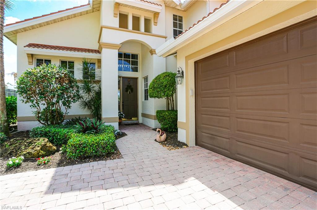 5945 Paradise CIR photo 9