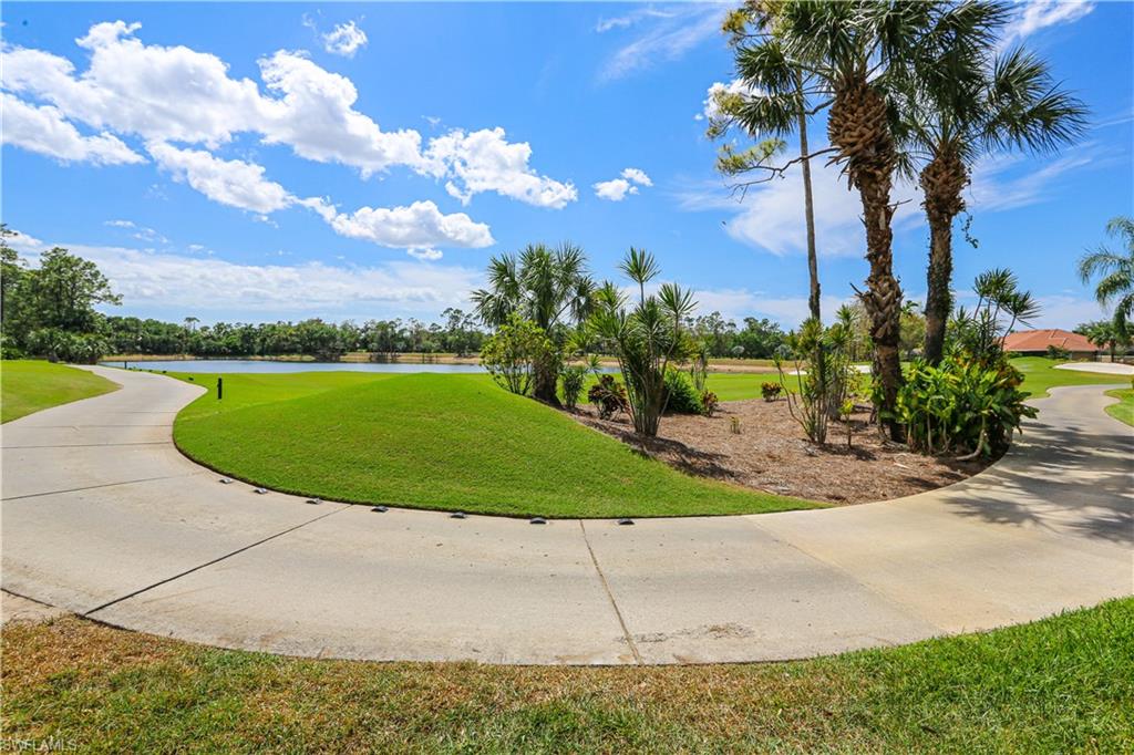 5945 Paradise CIR photo 11