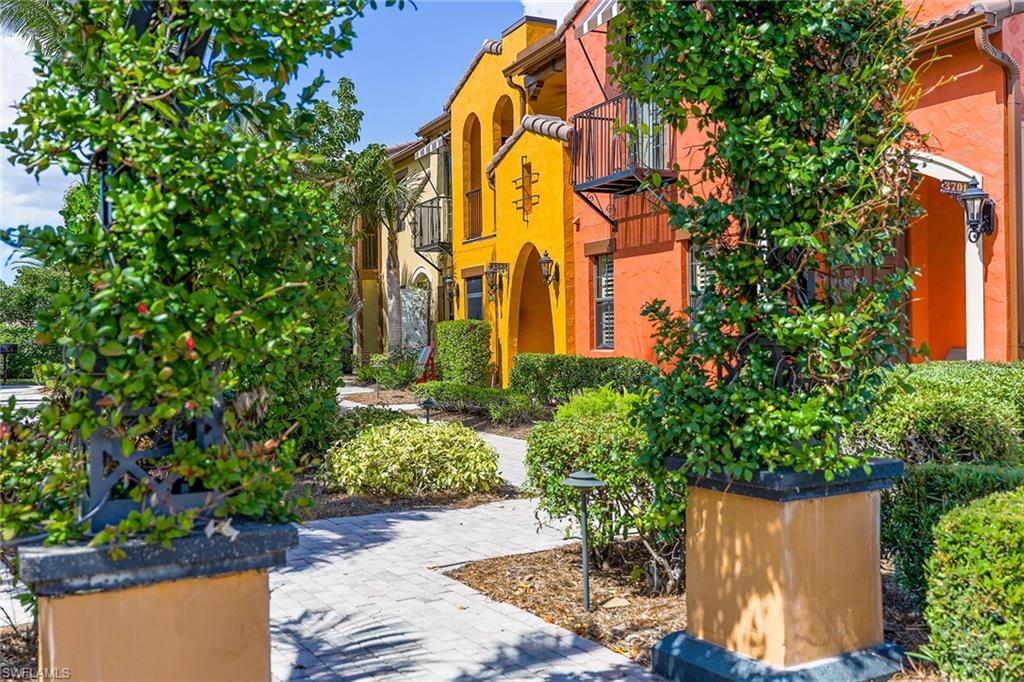 9037 Alturas ST 37-2