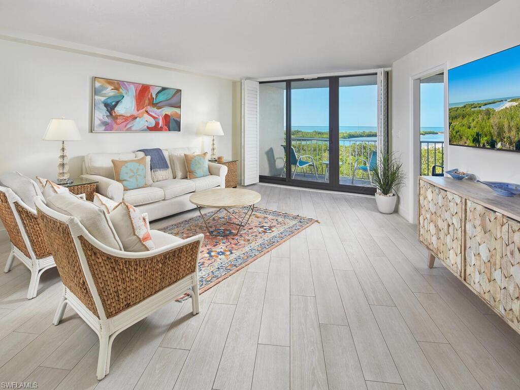 440 Seaview CT 601