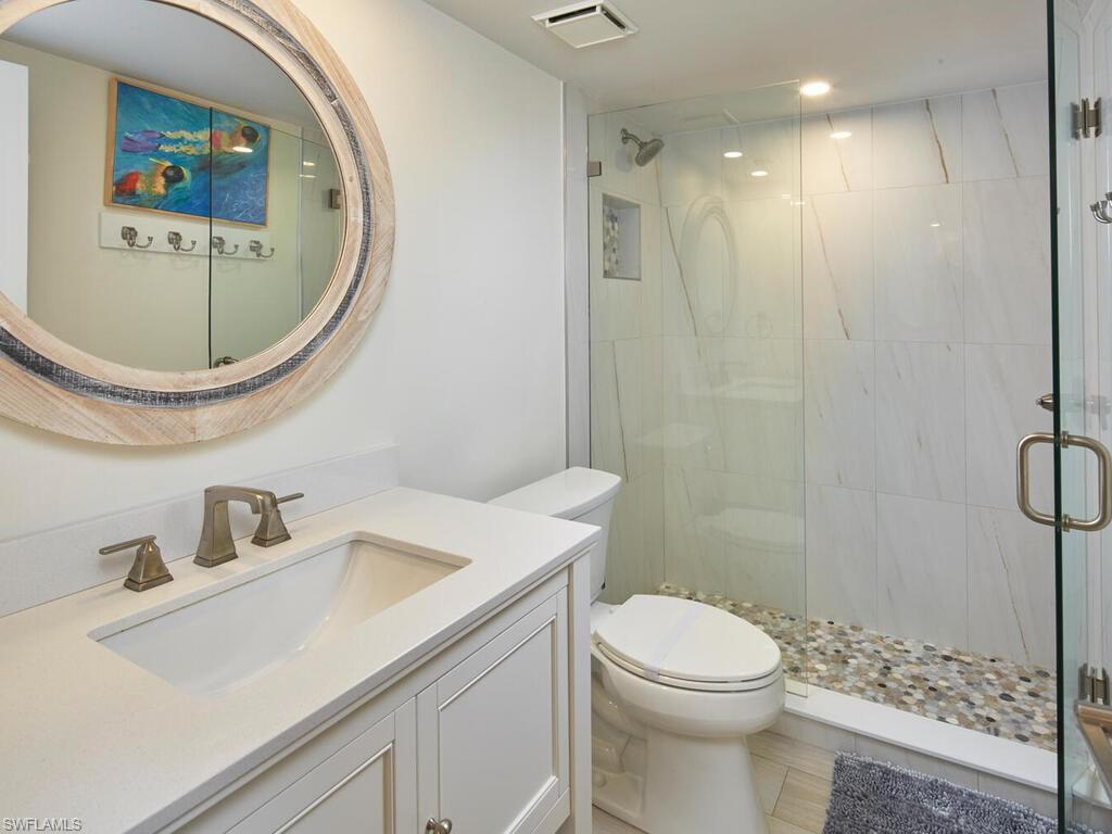 440 Seaview CT 601 photo 18