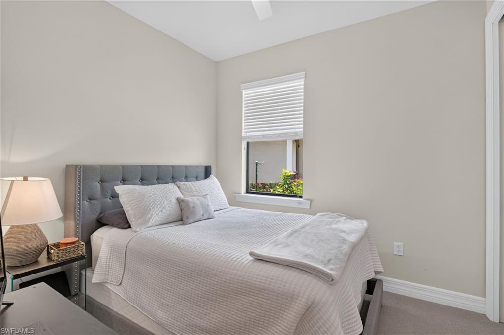 Queen size bed
