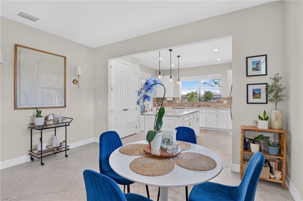 12056 Westmoreland WAY photo 12