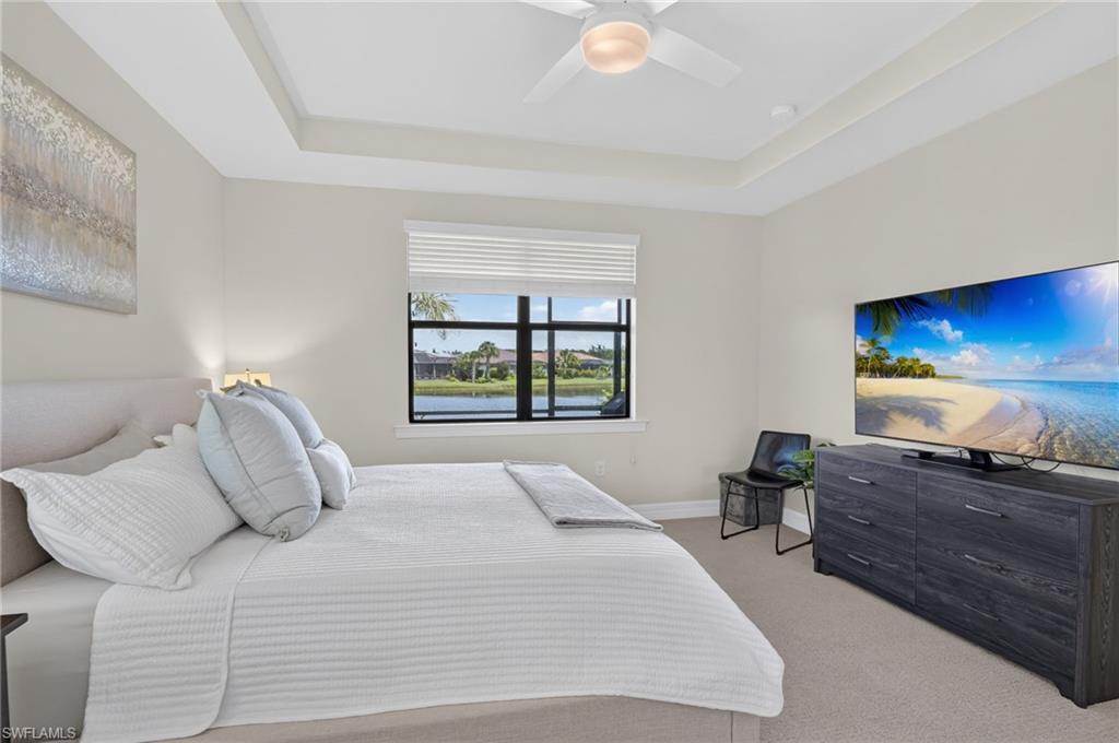 King size bed