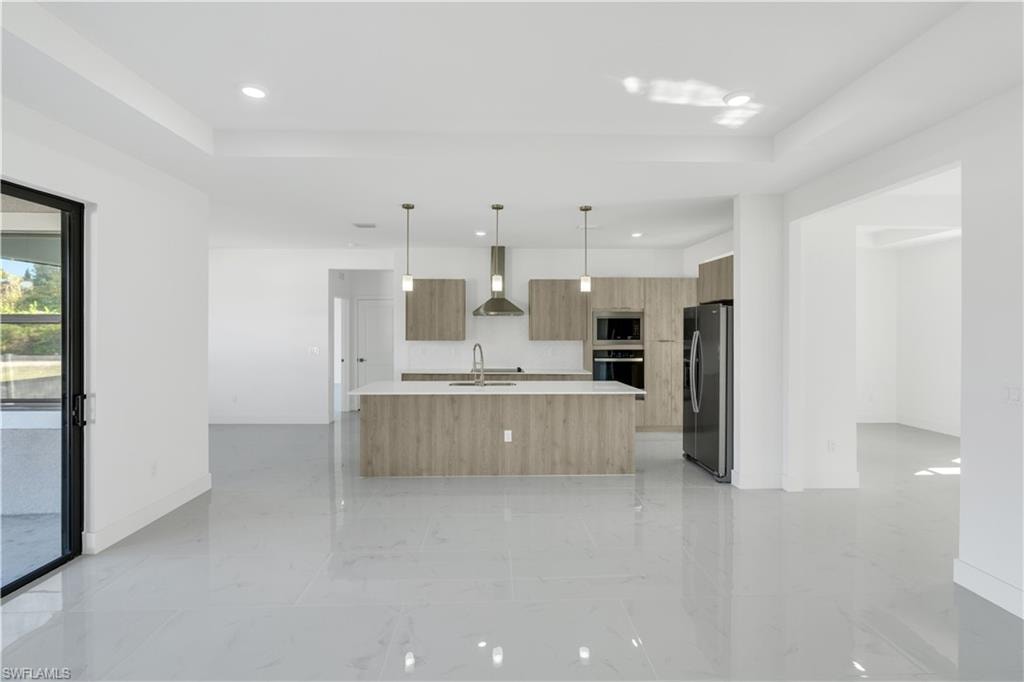 1144 Edelweiss ST E photo 10