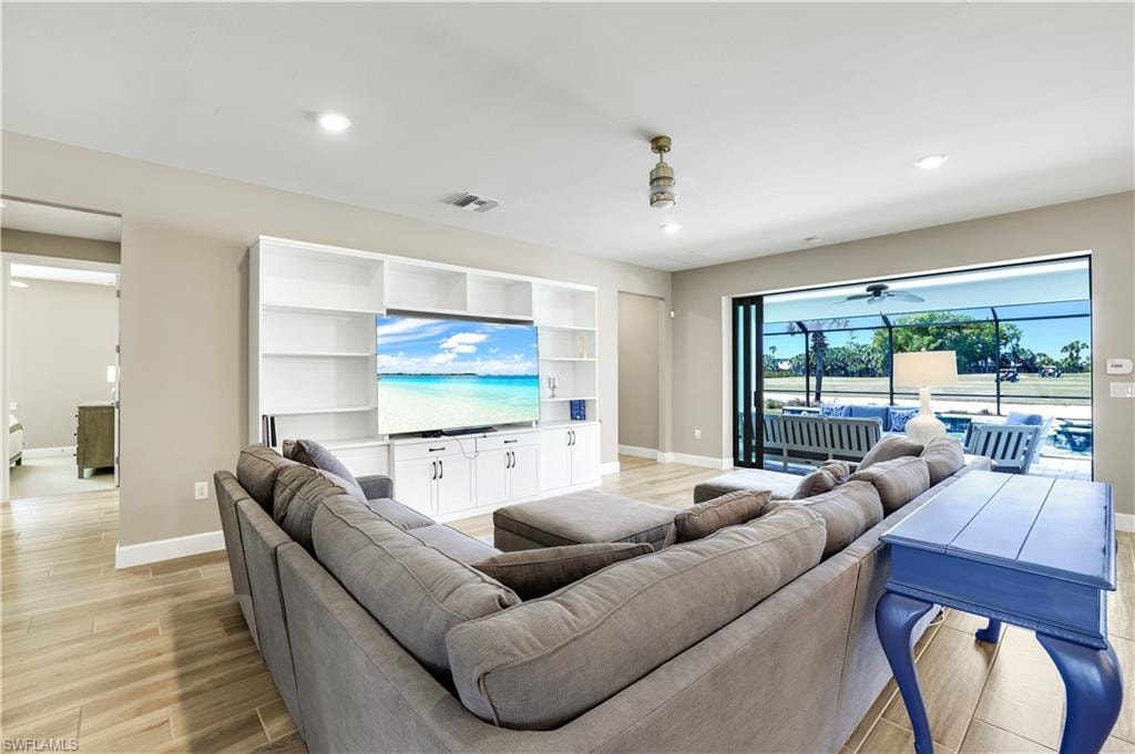 9373 Surfbird CT photo 13