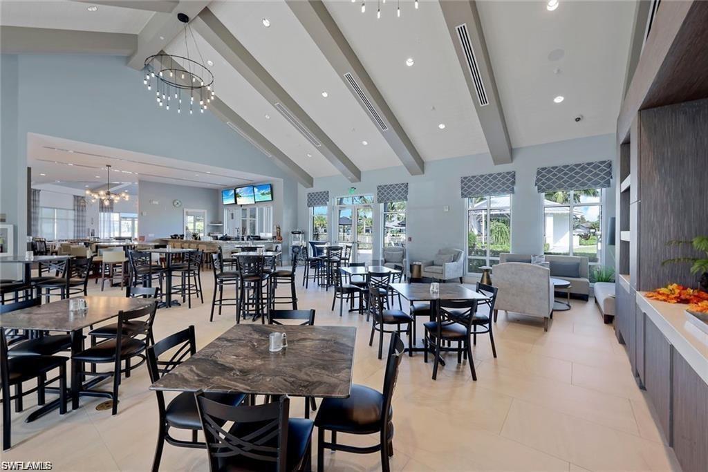 COMMUNITY DINING