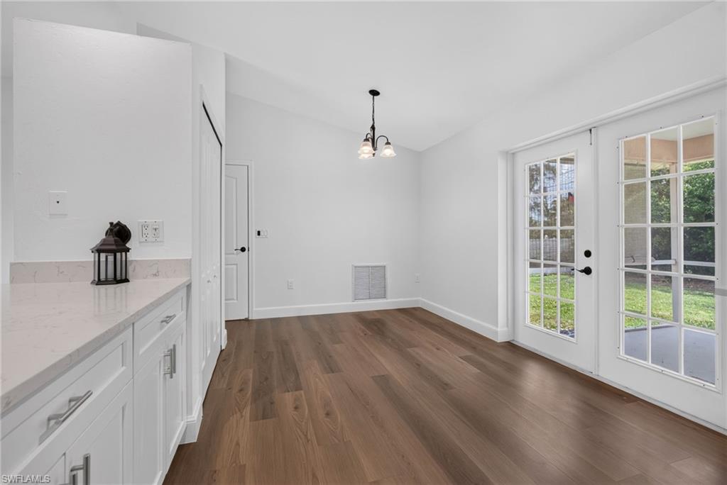 18560 Holly RD photo 16