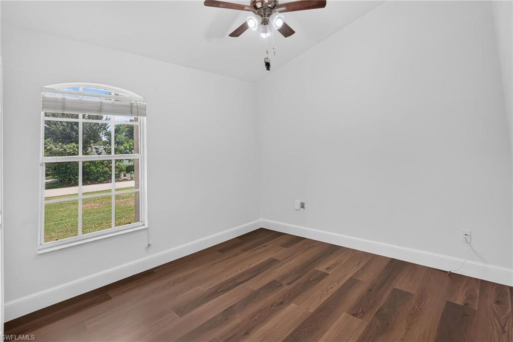 18560 Holly RD photo 34