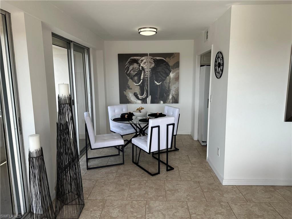 4803 Sunset CT 606 photo 7