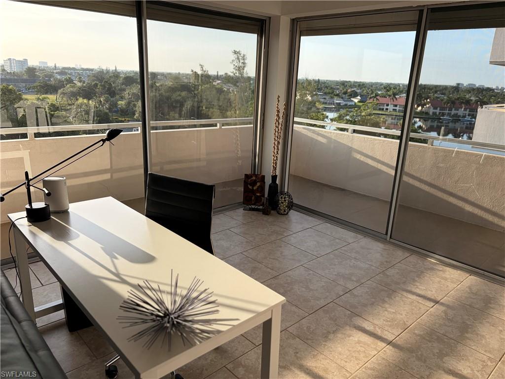 4803 Sunset CT 606