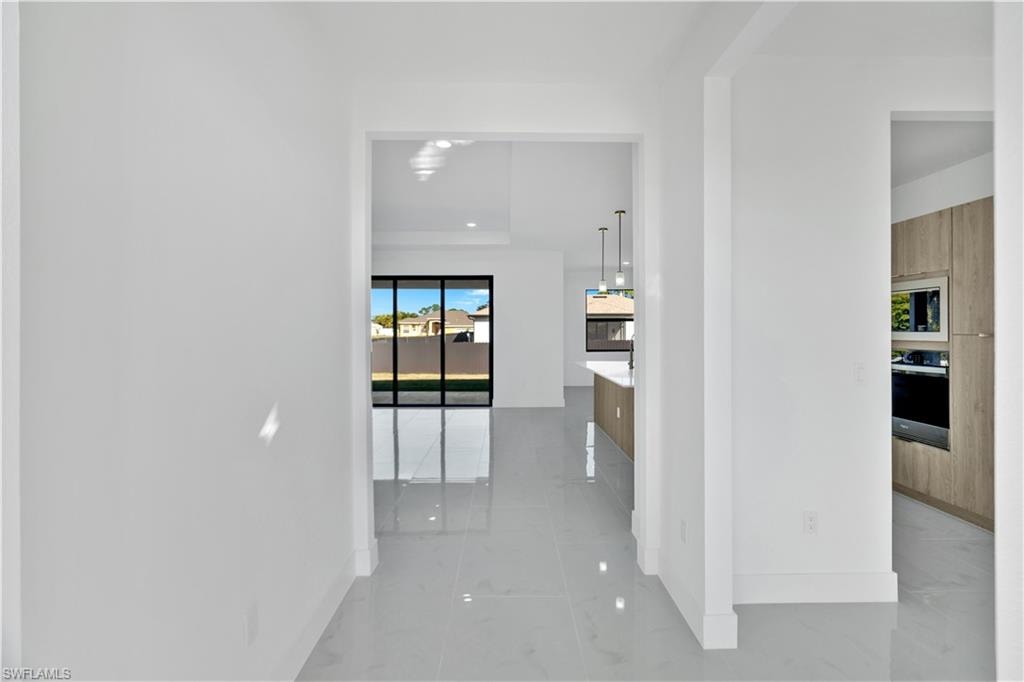 1144 Edelweiss ST E photo 6