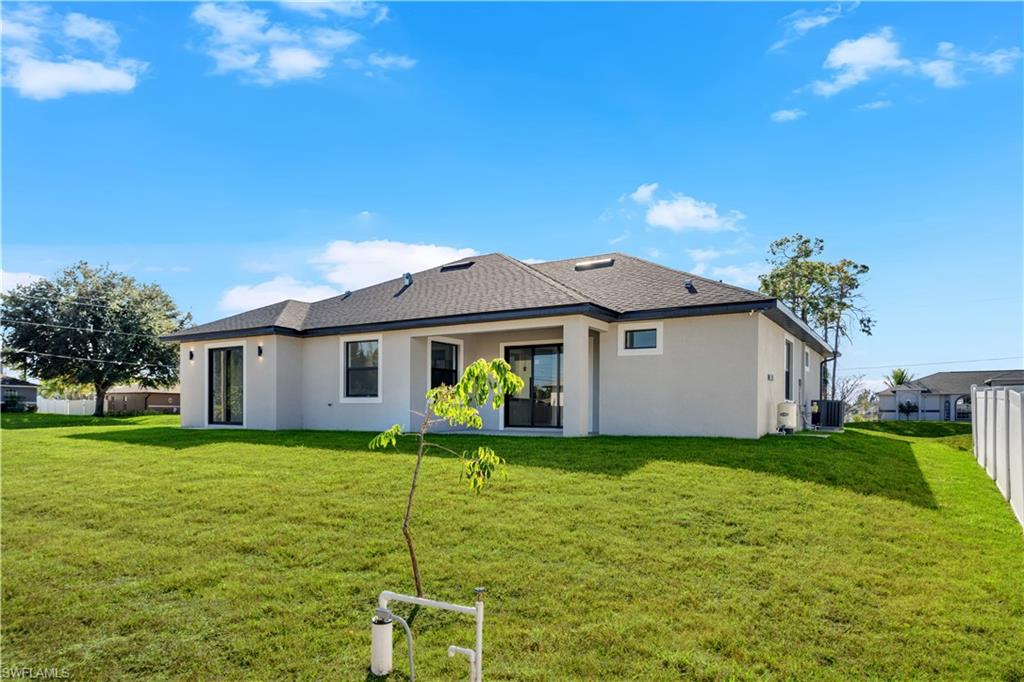 1144 Edelweiss ST E photo 29