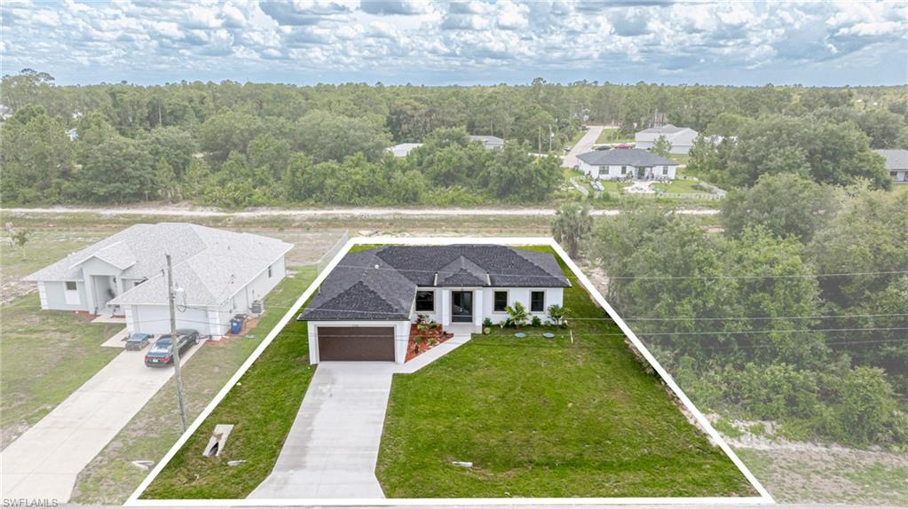 2705 Darlene PL
